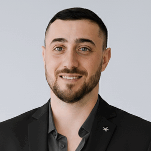 אלירן זאגה, נציג משכנתאות ואשראי